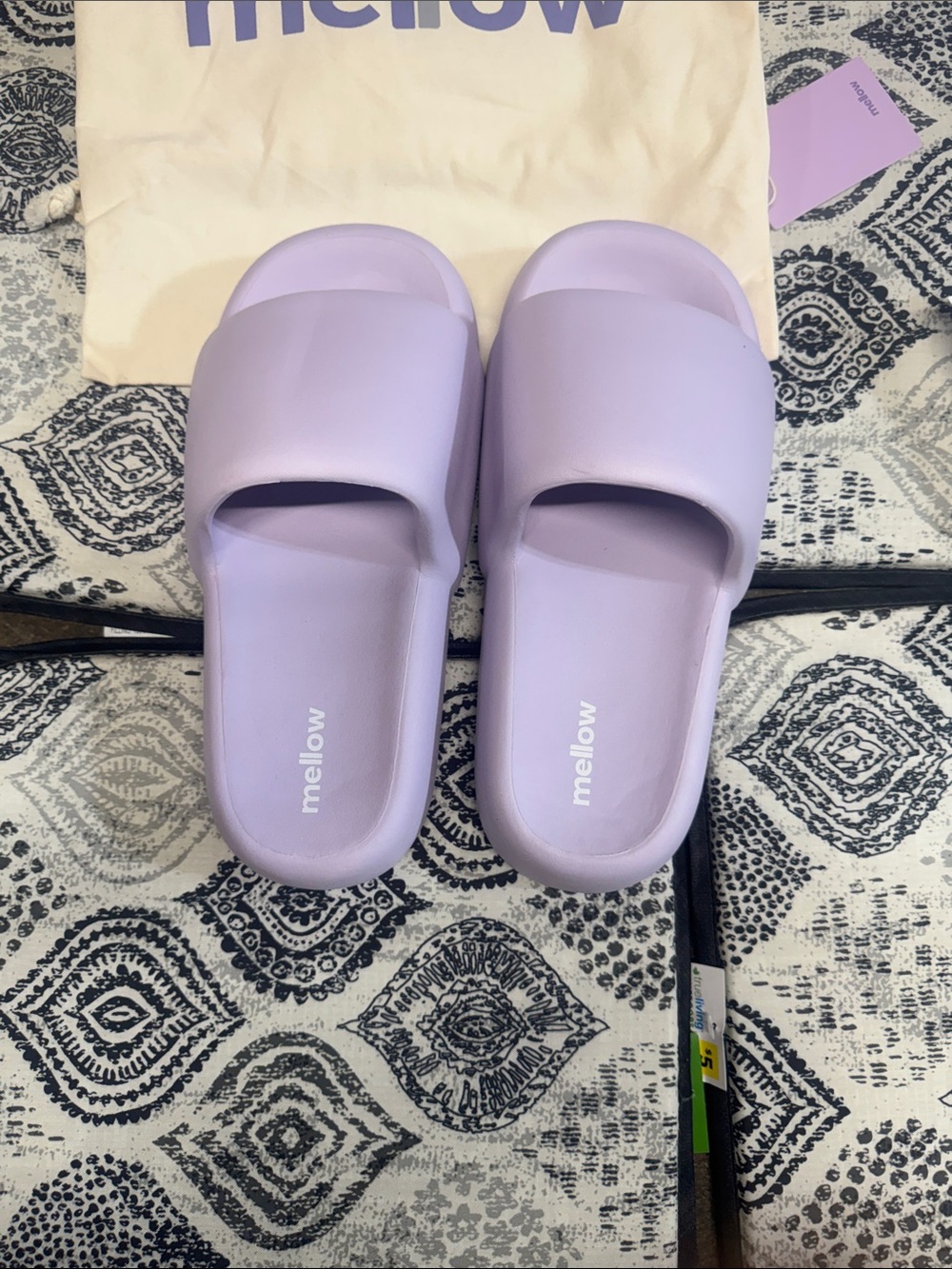 Mellow Lavender Slide Sandals - Women's Comfort Slides
